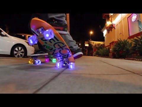 Video thumbnail for youtube video Sector 9 LED Wheels machen die Nacht zum Tag – SUPERFLAVOR SURF MAGAZINE – WIND WAVE SUP