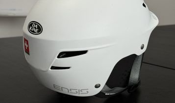 Ensis Balz Pro Surf Helm